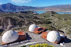 Zoen Camps, un exclusivo complejo turístico en la costa norte del lago Potrerillos.&nbsp;