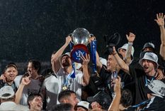 Gimnasia consiguió el ascenso a la Primera División. Gimnasia consiguió el ascenso a la Primera División.