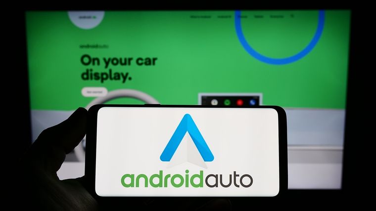 Gemini llegará pronto a Android Auto, potenciando la conducción con IA. Gemini llegará pronto a Android Auto, potenciando la conducción con IA.