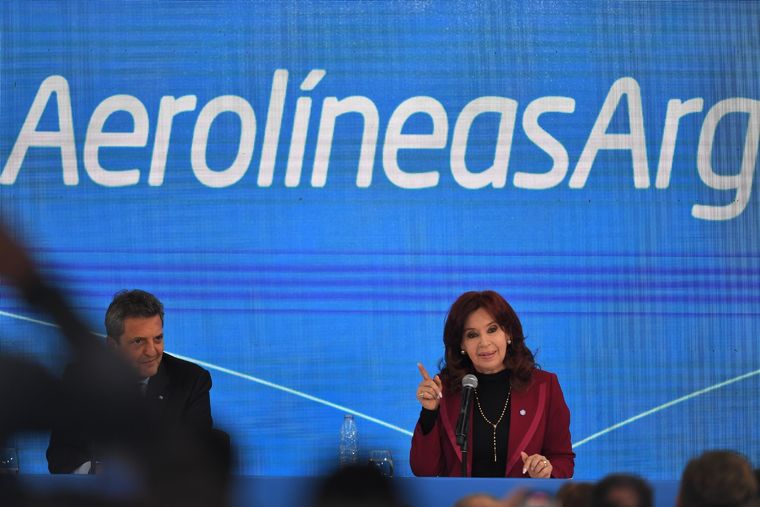 El mensaje de Cristina Kirchner para la familia de Lionel Messi en Miami Foto: Telam