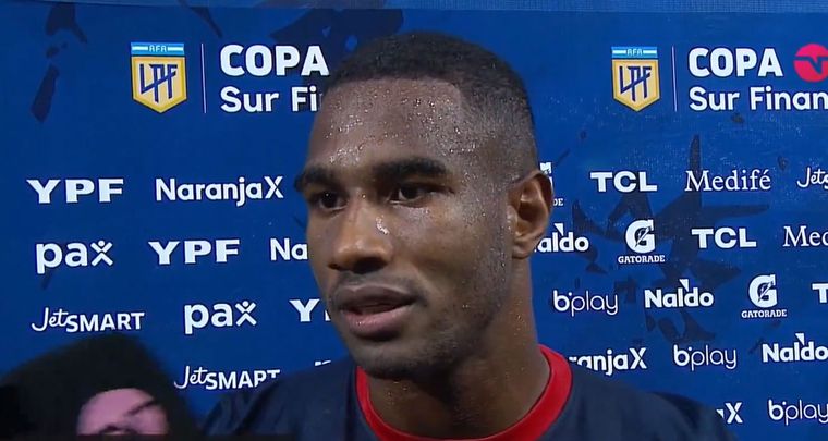 Romaña tras la salida de Insua. Foto: Captura