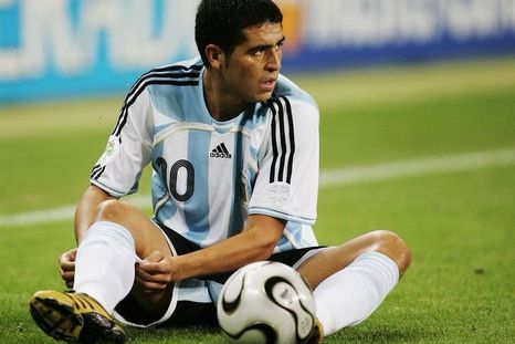 Riquelme fue elogiado por un futbolista de élite mundial. Riquelme fue elogiado por un futbolista de élite mundial.