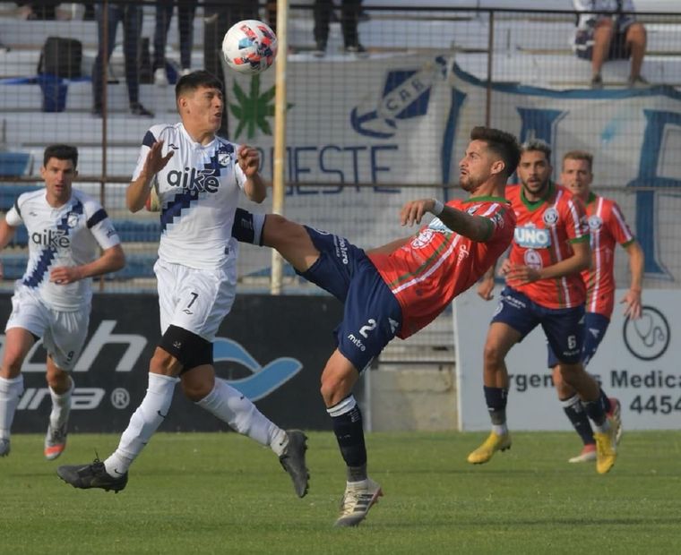 La Lepra juega en el Sur del país. Foto: Prensa Guillermo Brown (PM)