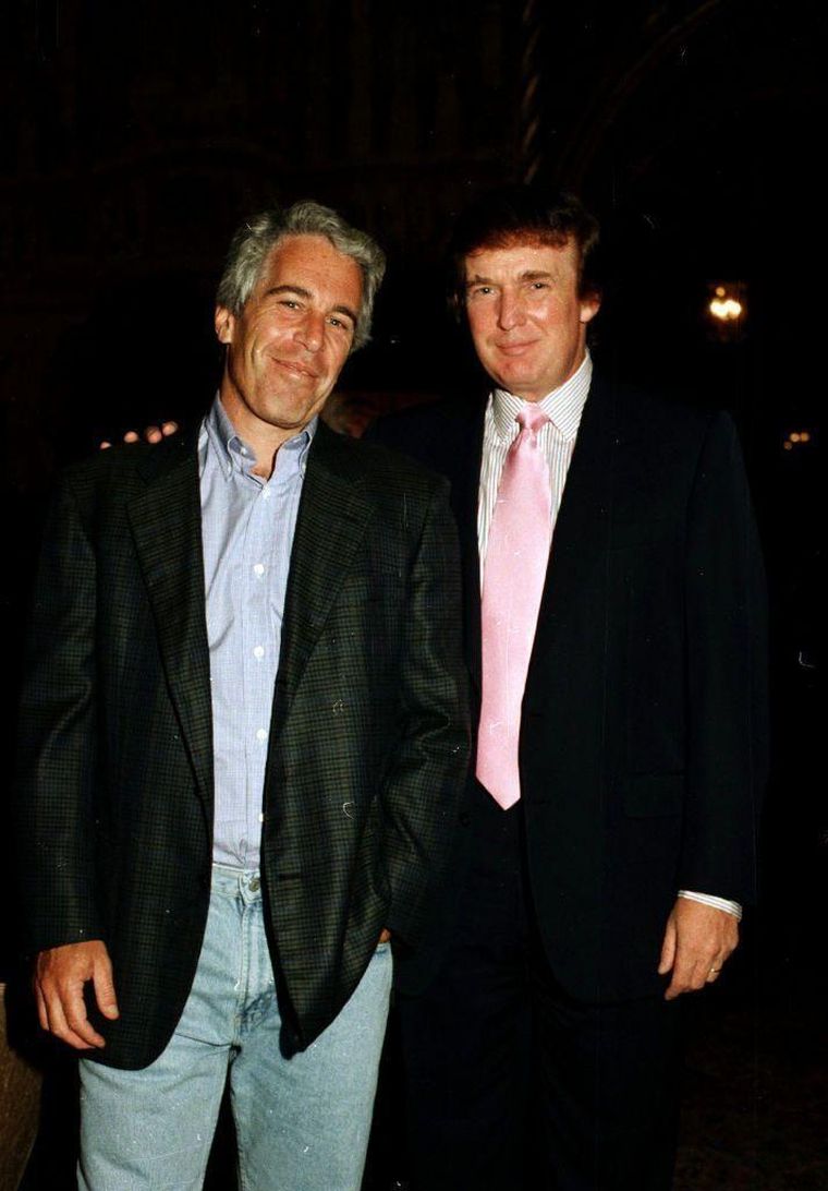 Trump ha pedido a los medios dejar de hablar de sus nexos con Epstein.