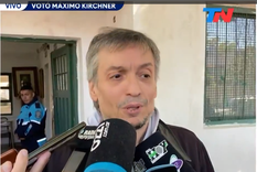 Votó Máximo Kirchner en las elecciones legislativas nacionales.