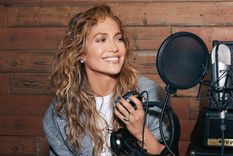 se olvido el pantalon: la foto de jlo que enamoro a todos