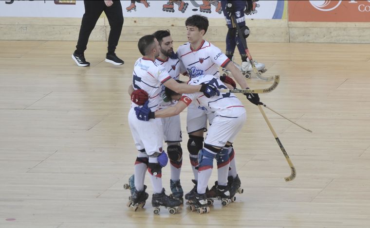 Talleres ganó un partido clave y se metió en semifinales del Panamericano de hockey sobre patines. Foto: World Skate America