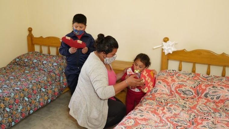 La pequeña Celeste ahora tiene una vivienda digna para afrontar los postoperatorios que le esperan