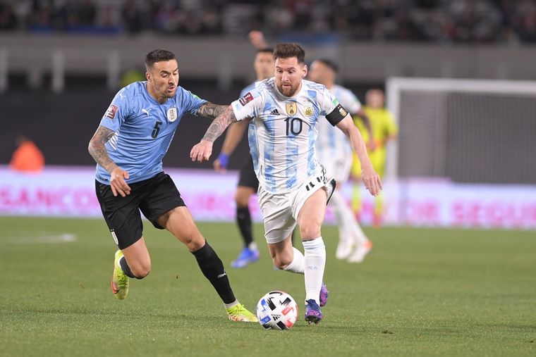 Argentina se impuso por 3 a 0 en el último duelo, hace un mes en el Monumental Foto: Télam