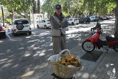 Pedro Fóppoli nació en Córdoba y se radicó en Mendoza, donde es querido por su desempeño en varios clubes de fútbol. Pedro Fóppoli nació en Córdoba y se radicó en Mendoza, donde es querido por su desempeño en varios clubes de fútbol.