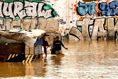 El temporal ha dejado un caos inusitado en Valencia. Foto: Efe.