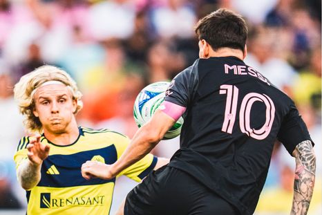 Inter Miami enfrenta a Nashville en un duelo en el que, si gana, quedará como único líder de la Conferencia Este. Inter Miami enfrenta a Nashville en un duelo en el que, si gana, quedará como único líder de la Conferencia Este.