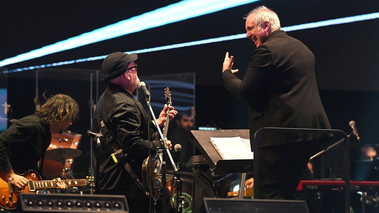 Las Pelotas y la Orquesta Filarmónica de Mendoza. Las Pelotas y la Orquesta Filarmónica de Mendoza.