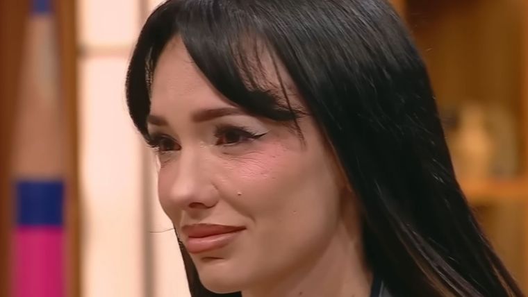 La cantante habría tenido un fuerte roce con Yanina Latorre en el primer día de grabación. La cantante habría tenido un fuerte roce con Yanina Latorre en el primer día de grabación.