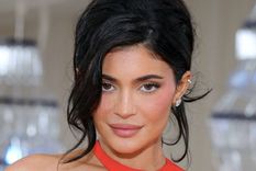 La confesión de Kylie Jenner sobre sus cirugías estéticas. La confesión de Kylie Jenner sobre sus cirugías estéticas.
