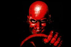 Carmageddon, el videojuego que aún sigue prohibido en Argentina. Foto: Portada distribuida por Interplay Productions.