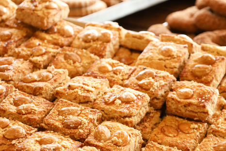 Estos dulces almendrados de convento son una delicia que nos comparte la cocina de España Estos dulces almendrados de convento son una delicia que nos comparte la cocina de España