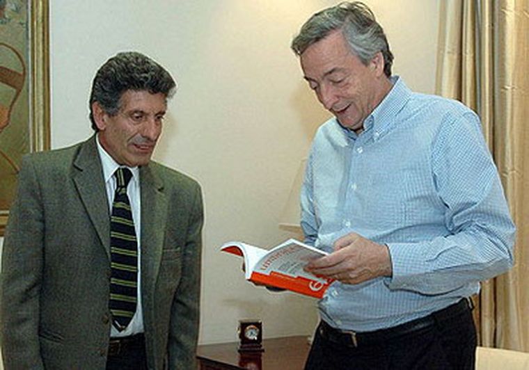 El ex vicepersidente Carlos Chacho Alvarez junto a Néstor Kirchner. Foto: Agencias