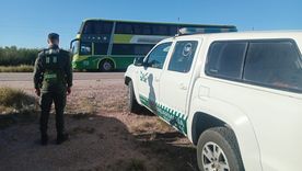 El operativo se llevó acabo en la Rioja en dos micros con destino Chilecito, Mendoza. Foto: Gendarmería Nacional. El operativo se llevó acabo en la Rioja en dos micros con destino Chilecito, Mendoza. Foto: Gendarmería Nacional.