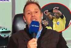 Brito, presidente de River, se mostró enfurecido por el fallo de Tobar en el gol de Suárez.