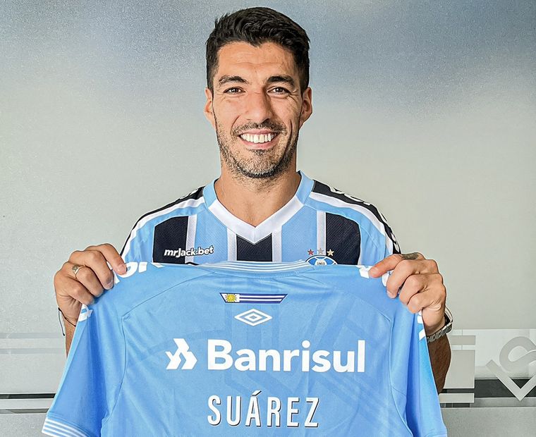 Luis Suárez será presentado mañana en Porto Alegre. Foto: Télam