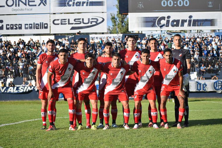 Deportivo Maipú se acomodó en la tabla tras el 5-0 ante Temperley. Deportivo Maipú se acomodó en la tabla tras el 5-0 ante Temperley.