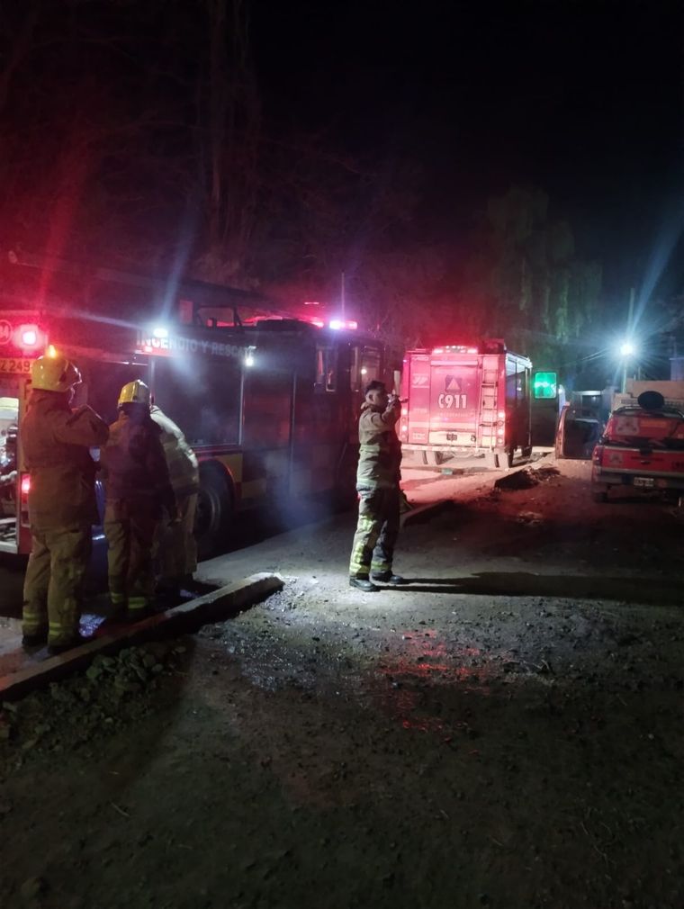 Un hombre murió en un incendio en su vivienda y su pareja está muy grave Foto: Imagen ilustrativa