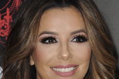 Eva Longoria fue elegida como portada de la revista Vogue México.