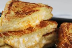 Sándwich vegano Sándwich vegano con queso fundido Foto: Horno Mx (hornomx.com)