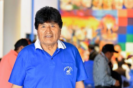 Evo Morales quedó libre de su imputación y orden de cáptura, tras el pedido de la jueza, Lilian Moreno Cuéllar. Foto: Gentileza El País Evo Morales quedó libre de su imputación y orden de cáptura, tras el pedido de la jueza, Lilian Moreno Cuéllar. Foto: Gentileza El País