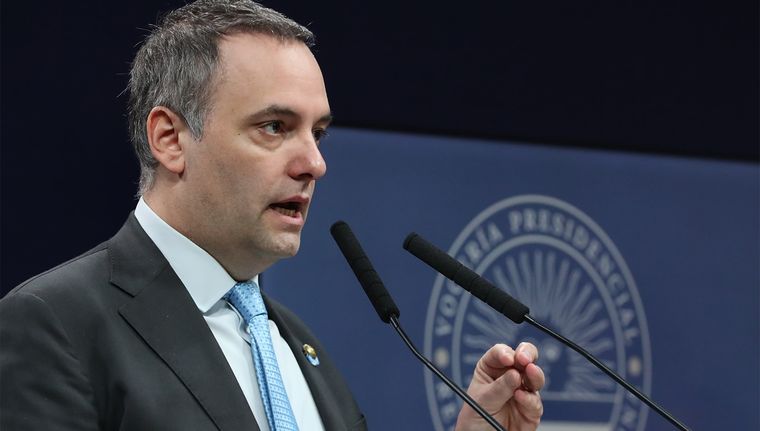 Manuel Adorni hizo el anuncio en su habitual conferencia de prensa. Foto: Presidencia