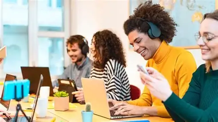 La empleabilidad implica actualización constante, redes activas y capacidad de movimiento. La empleabilidad implica actualización constante, redes activas y capacidad de movimiento.