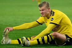 preocupacion en el dortmund: haaland se lesiono al chocar con el arbitro preocupacion en el dortmund: haaland se lesiono al chocar con el arbitro