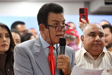 Nasralla denuncia un fraude en el conteo de votos de la elección presidencial de Honduras