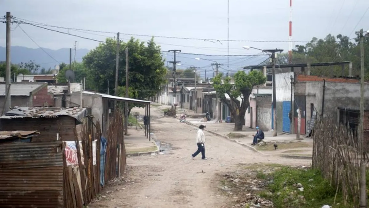 El Gobierno confía que la pobreza volverá a bajar en el segundo semestre