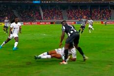 Todo Central Córdoba reclamó penal por mano en el área. Foto: Captura Fox Sports Todo Central Córdoba reclamó penal por mano en el área. Foto: Captura Fox Sports