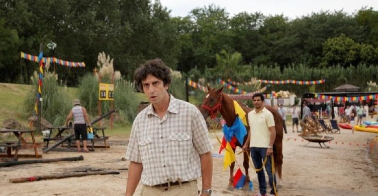 NETFLIX. Mamá se fue de viaje