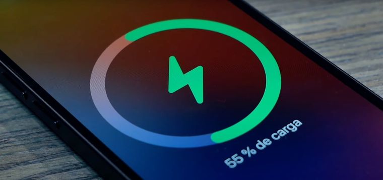 Mantener la batería entre el 20% y el 80% es una de las claves para prolongar su vida útil y evitar el desgaste prematuro. Mantener la batería entre el 20% y el 80% es una de las claves para prolongar su vida útil y evitar el desgaste prematuro.