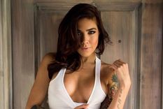 La conductora de Fox, Erika Fernández paralizó la red al cubrirse sólo con sus manos