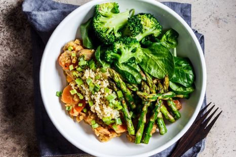 Cuáles son los alimentos claves para ayudar al hígado (Shutterstock).