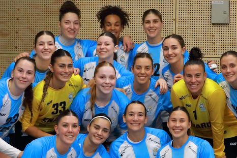 El Seleccionado femenino de handball se prepara para la competencia que arranca este viernes. El Seleccionado femenino de handball se prepara para la competencia que arranca este viernes.