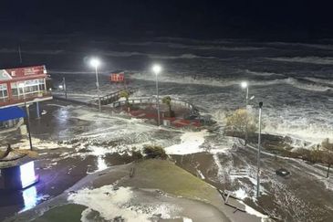 Un  ciclón extratropical de gran intensidad azotó durante la noche del viernes a distintas localidades de la Costa Atlántica﻿. Foto: Noticias Monte