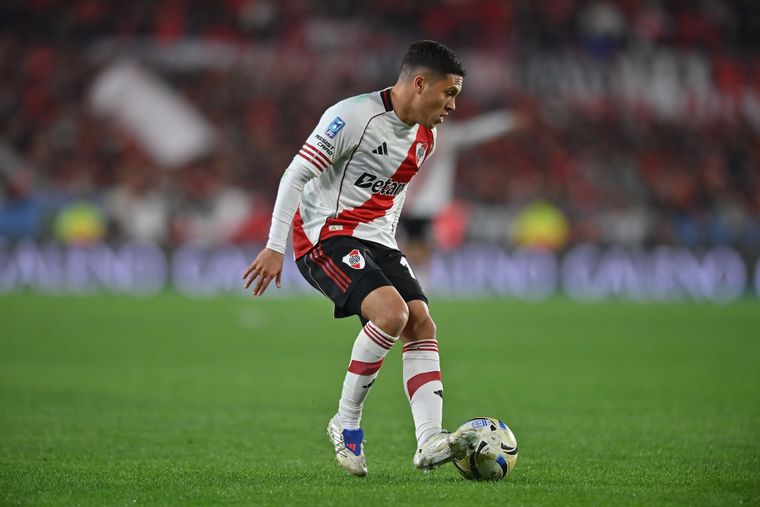 Juanfer Quintero también se entrenó diferenciado por una sinovitis en la rodilla izquierda. Juanfer Quintero también se entrenó diferenciado por una sinovitis en la rodilla izquierda.