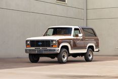 atencion: rematan un ford bronco de 1982 inmaculado