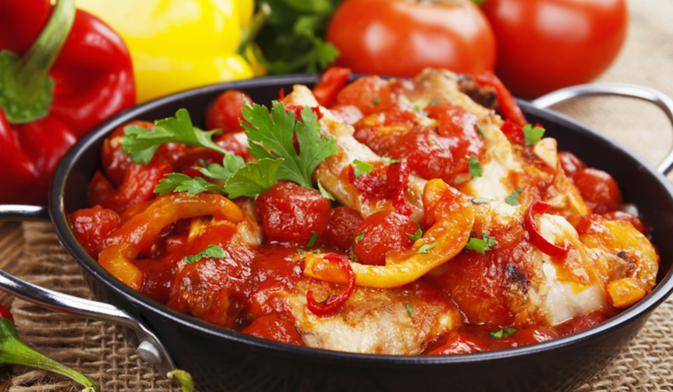 Pollo con salsa: receta fácil para una cena sofisticada Foto: Shutterstock