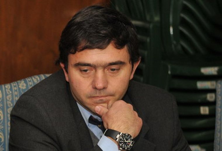 El titular de la DGE debe timonear su primer gran conflicto. Foto: Archivo/ MDZ