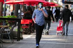 El Gobierno analiza medidas a tomar ante el aumento de casos y el colapso de hospitales Foto: ALF PONCE MERCADO / MDZ