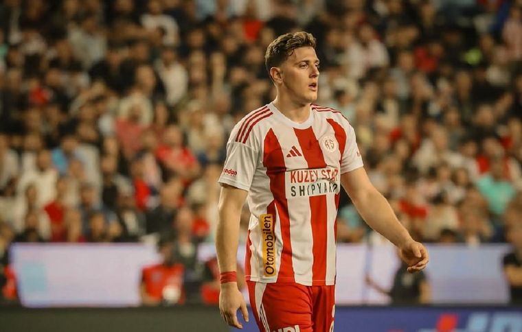 Adolfo Gaich busca volver al fútbol argentino