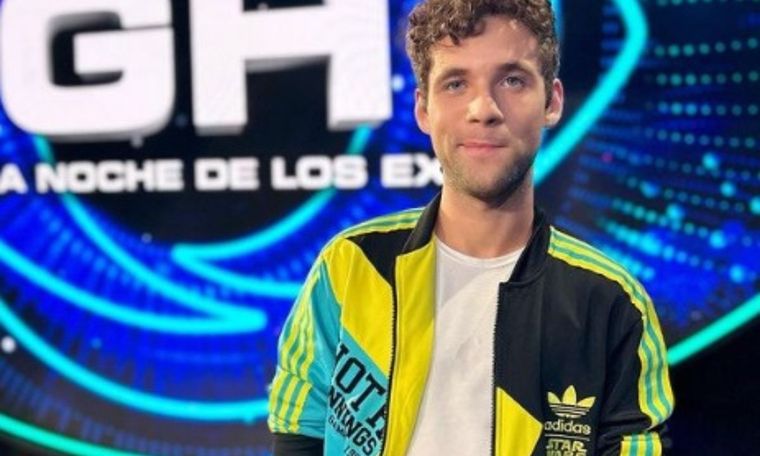 Agustín Guardis recibió una importante suma de dinero de regalo de sus fans El ex Gran Hermano mantiene un fuerte vínculo con sus seguidores Foto: @agustinguardis