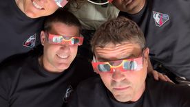 Los astronautas de Artemis II regresaron tras una misión histórica alrededor de la Luna y volvieron a poner el foco en cómo cambia la mirada sobre la Tierra. Los astronautas de Artemis II regresaron tras una misión histórica alrededor de la Luna y volvieron a poner el foco en cómo cambia la mirada sobre la Tierra.